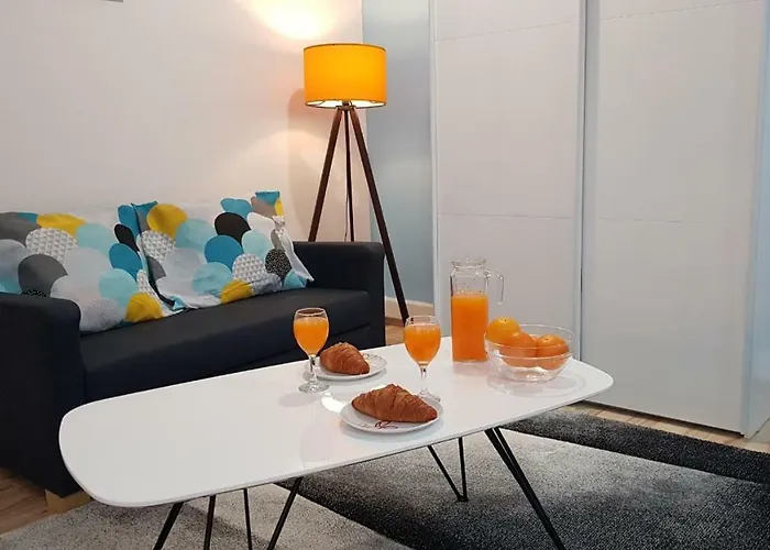 Vikendica Blue Door In *